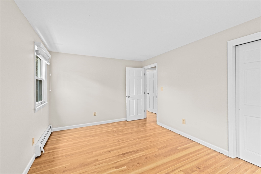 Mansfield, Massachusetts, 02048, United States, 3 Bedrooms Bedrooms, ,2 BathroomsBathrooms,Residential,For Sale,1991950