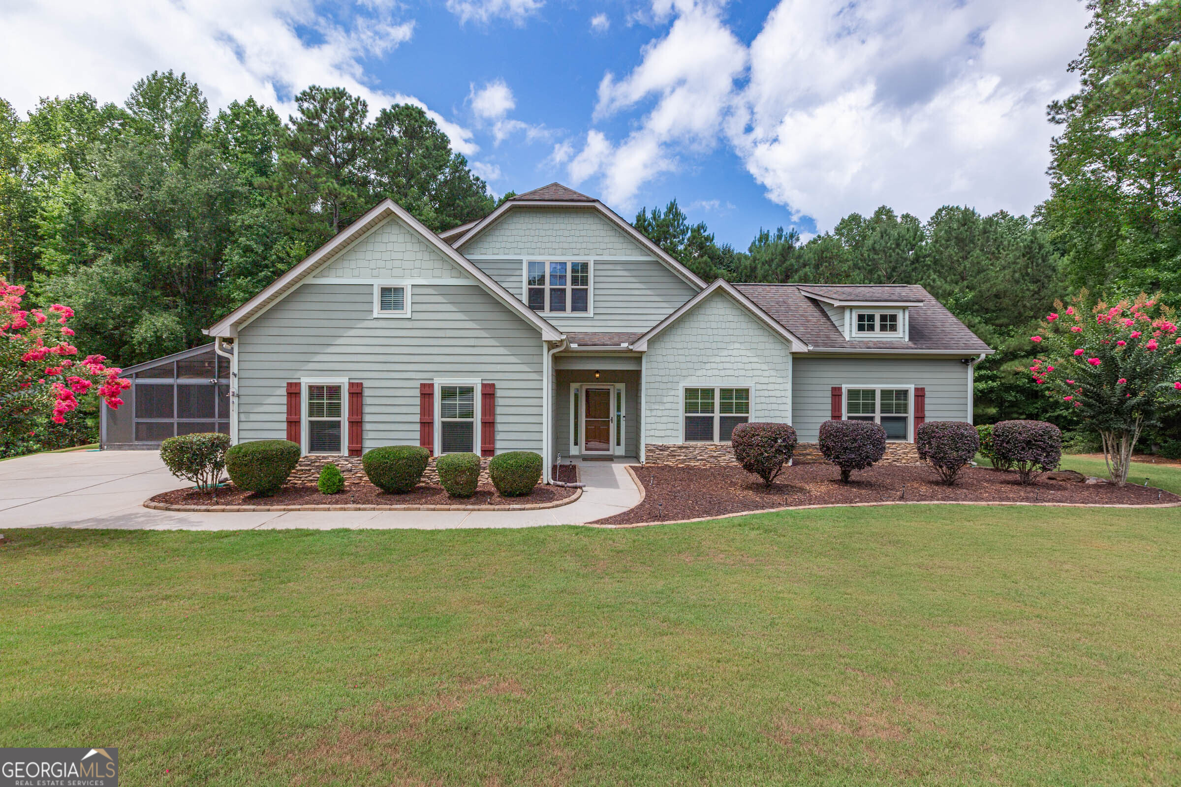 Senoia, Georgia, 30276, United States, 4 Bedrooms Bedrooms, ,3 BathroomsBathrooms,Residential,For Sale,1970203