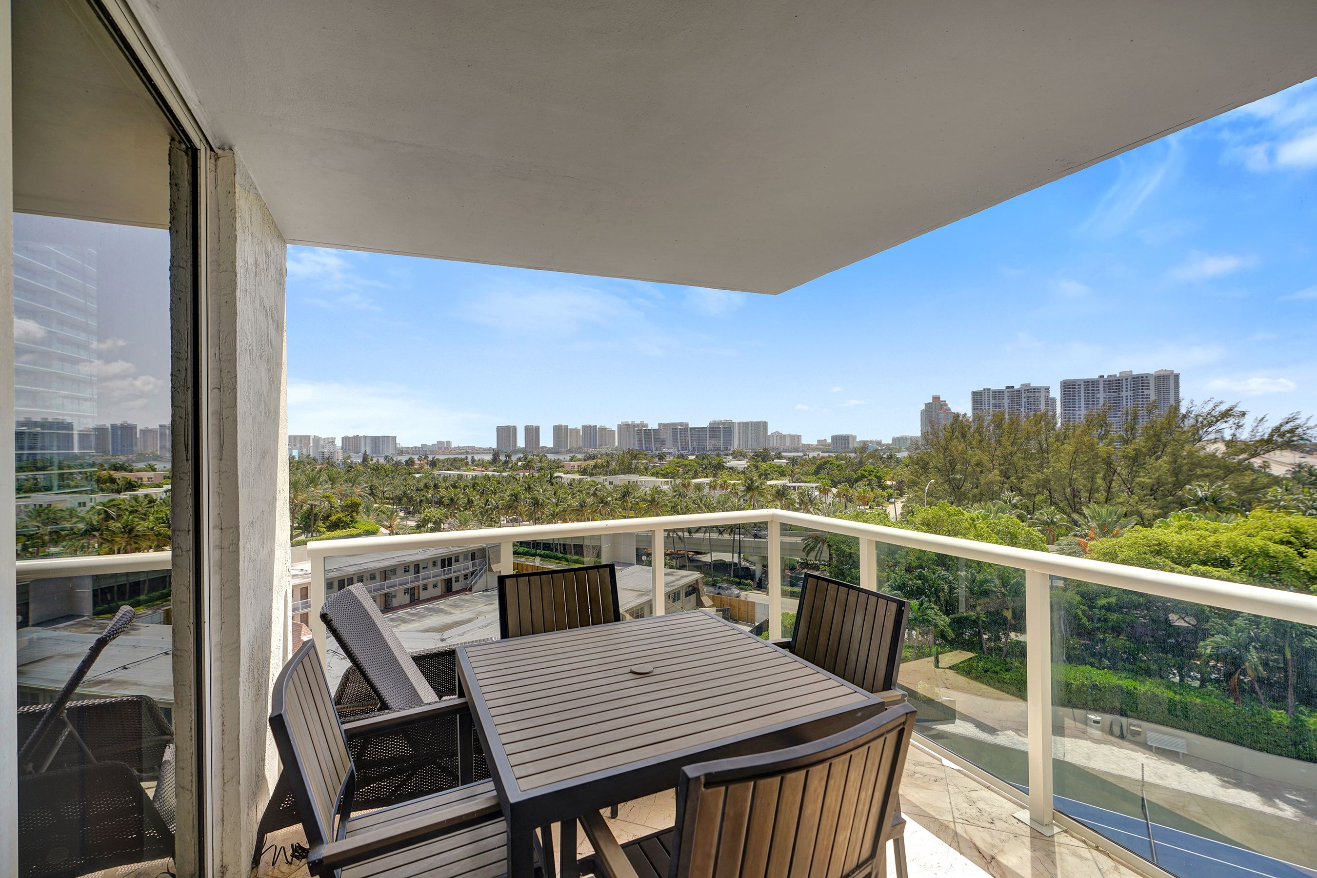  19111 Collins Ave, Sunny Isles Beach, FL, 33160 - 物件實景