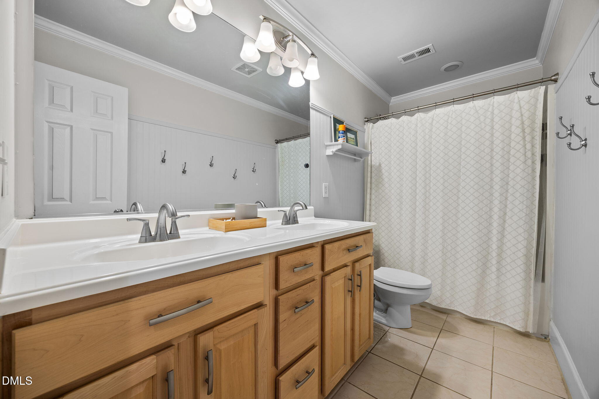 Raleigh, North Carolina, 27603, United States, 3 Bedrooms Bedrooms, ,4 BathroomsBathrooms,Residential,For Sale,1989166