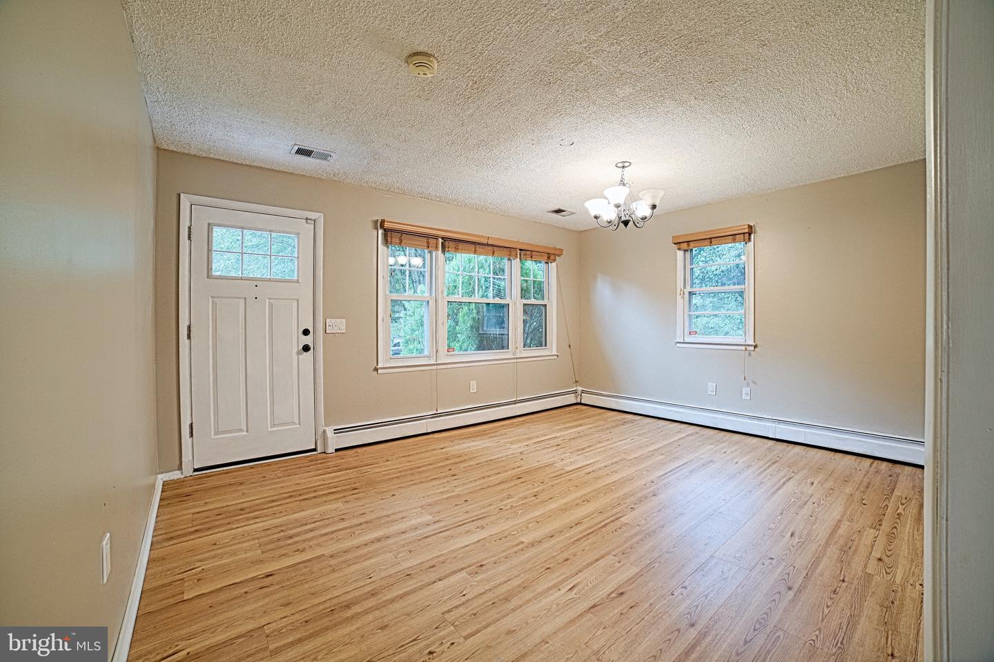 Annapolis, Maryland, 21403, United States, 4 Bedrooms Bedrooms, ,2 BathroomsBathrooms,Residential,For Sale,1911568