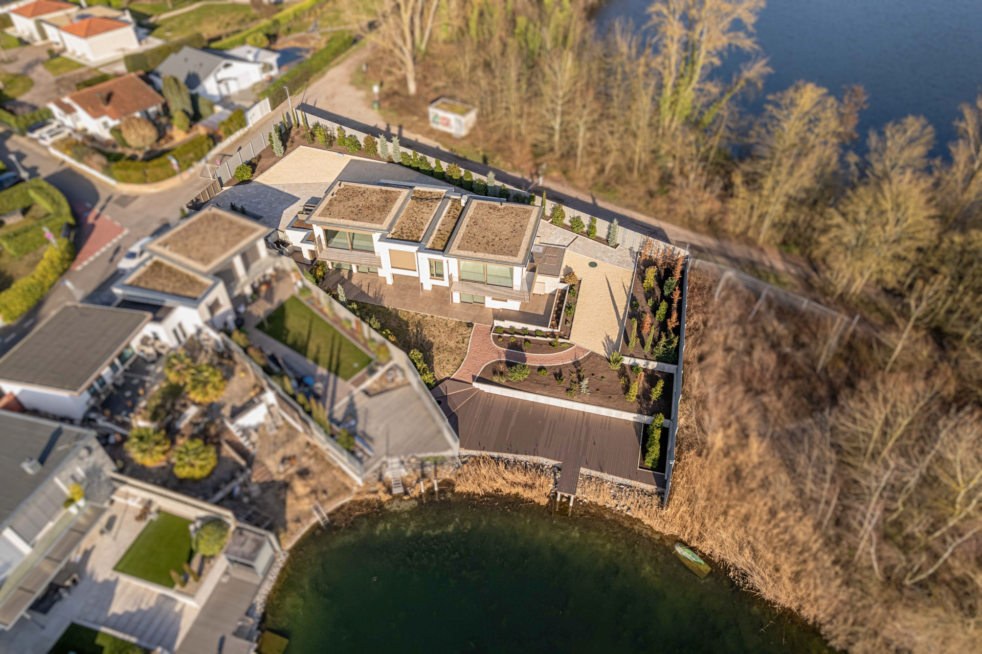 Exclusive two-home estate with direct lake access and spacious grounds - 物件實景