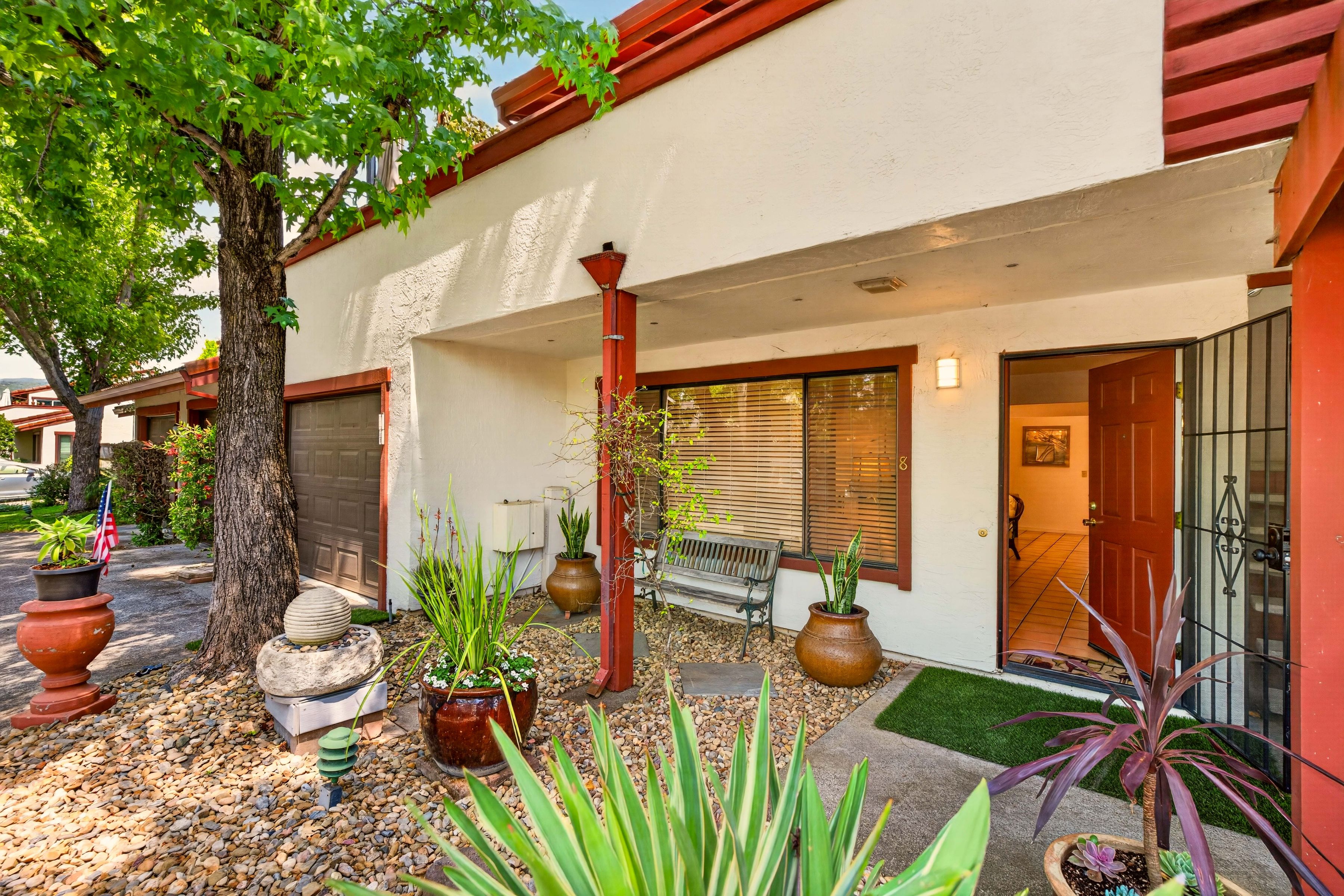  847 W. Spain Street, #8 - 物件實景