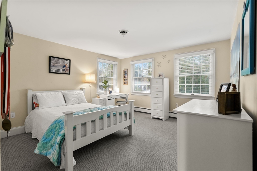 Medfield, Massachusetts, 02052, United States, 3 Bedrooms Bedrooms, ,3 BathroomsBathrooms,Residential,For Sale,1991365