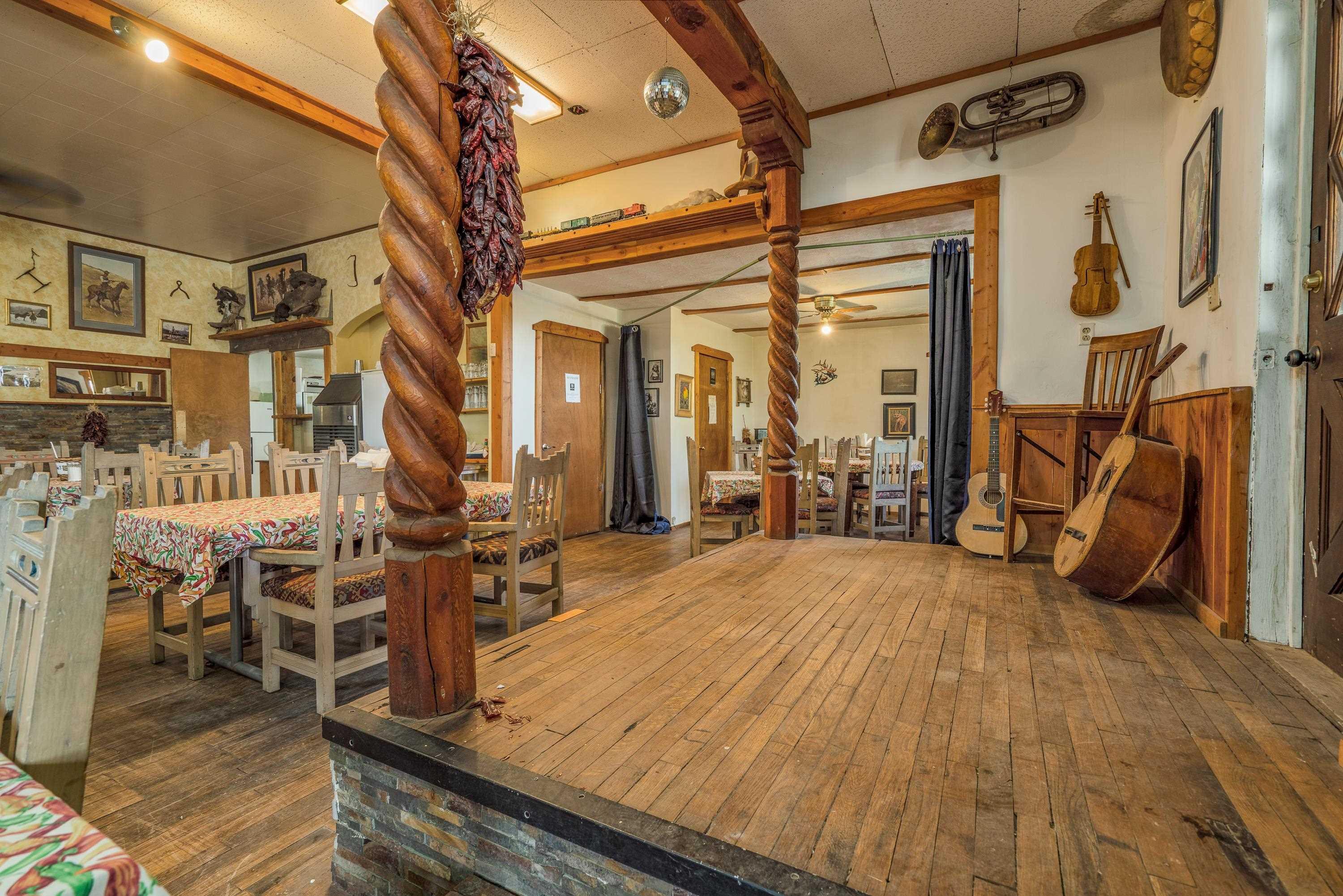 Tres Piedras, New Mexico, 87577, United States, 4 Bedrooms Bedrooms, ,7 BathroomsBathrooms,Residential,For Sale,1849608