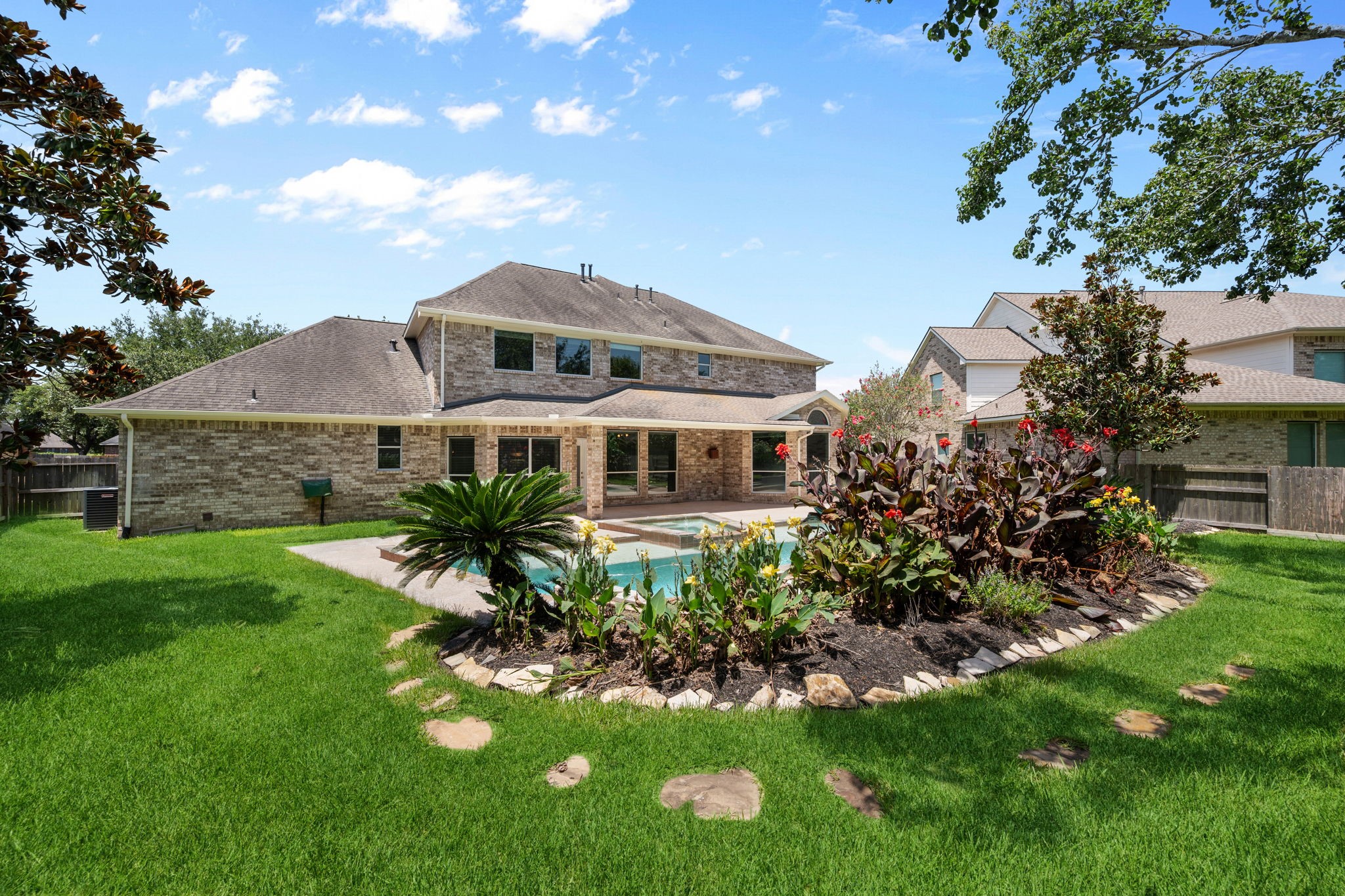  2903 Lacewood Court - 物件實景