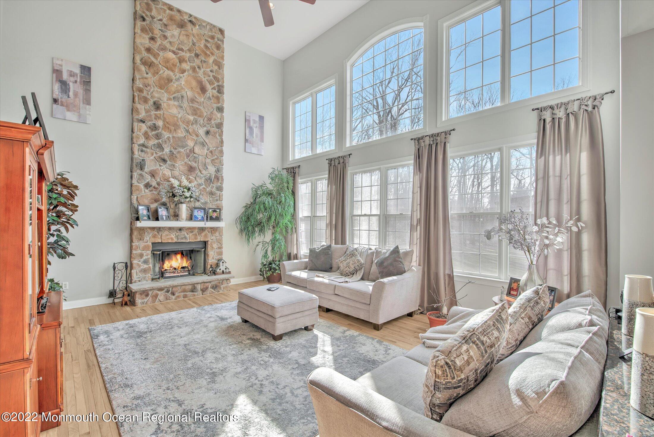 Manalapan, New Jersey, 07726, United States, 4 Bedrooms Bedrooms, ,5 BathroomsBathrooms,Residential,For Sale,1823230