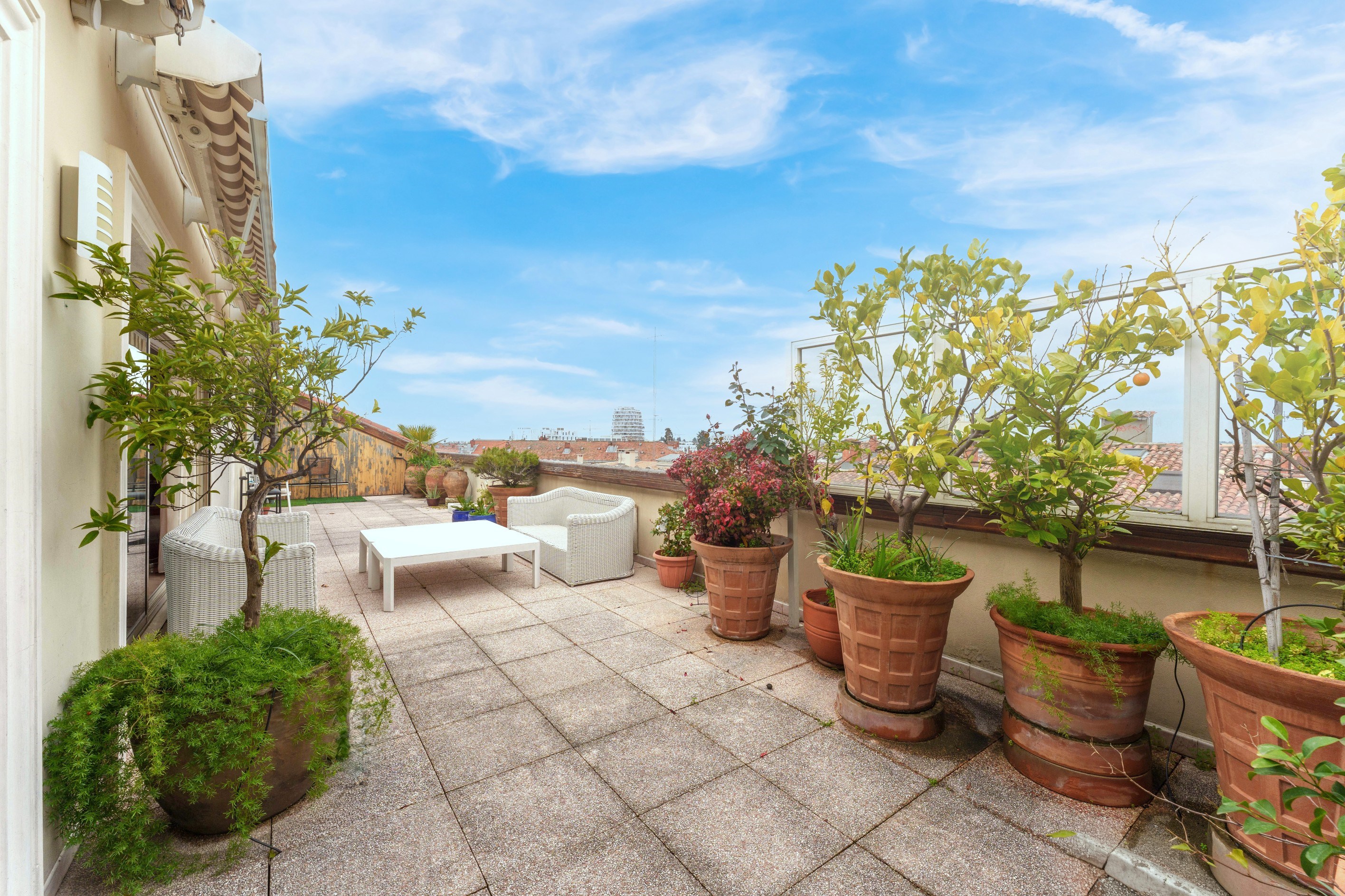  Exclusive to the Ecusson district, an incredible apartment with terraces and el… - 物件實景