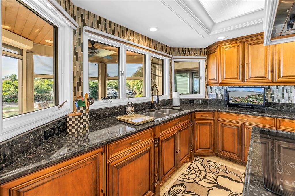 St Petersburg, Florida, 33715, United States, 4 Bedrooms Bedrooms, ,5 BathroomsBathrooms,Residential,For Sale,1999732