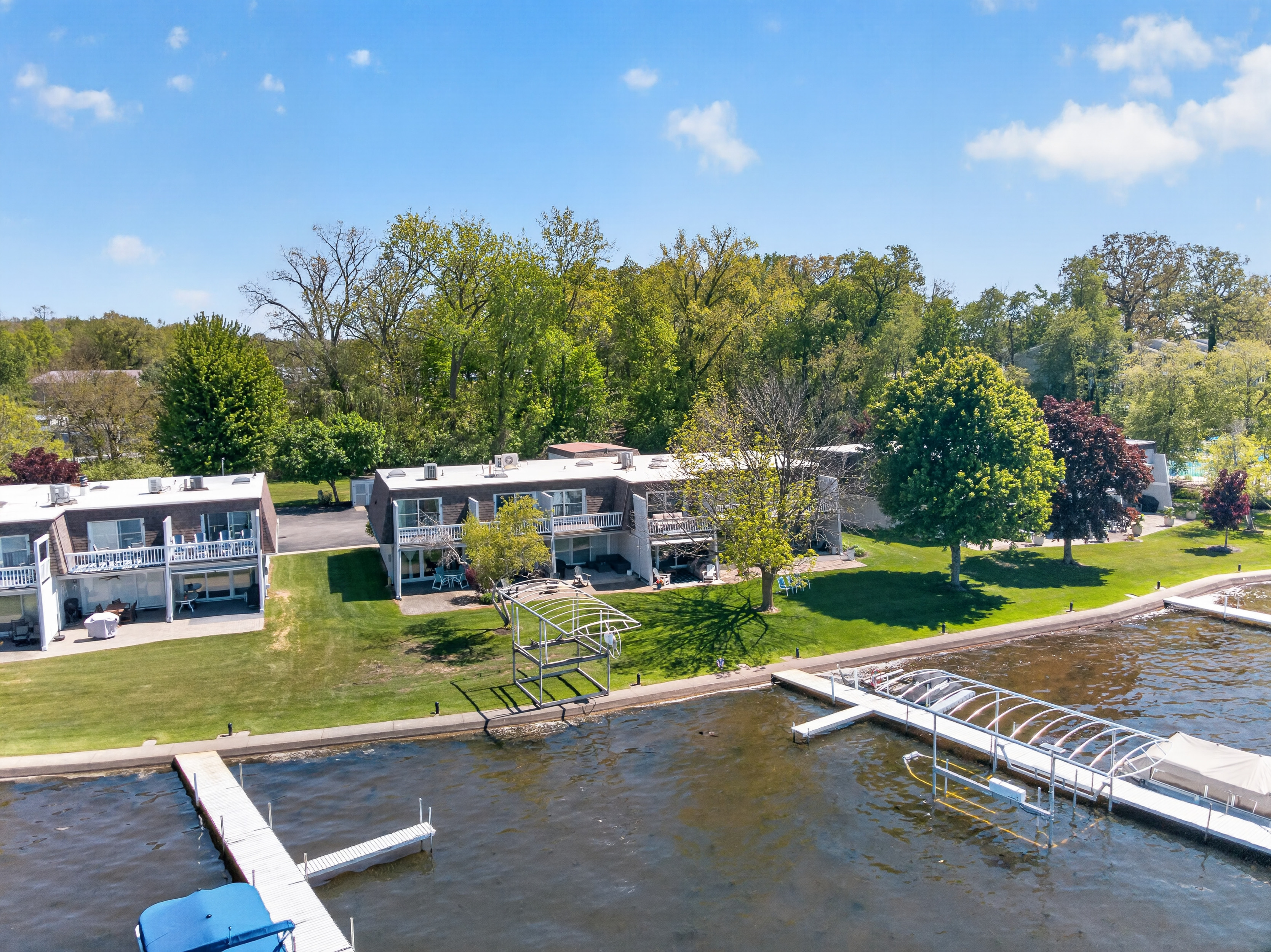  Easy, Breezy Condo Living on Indiana