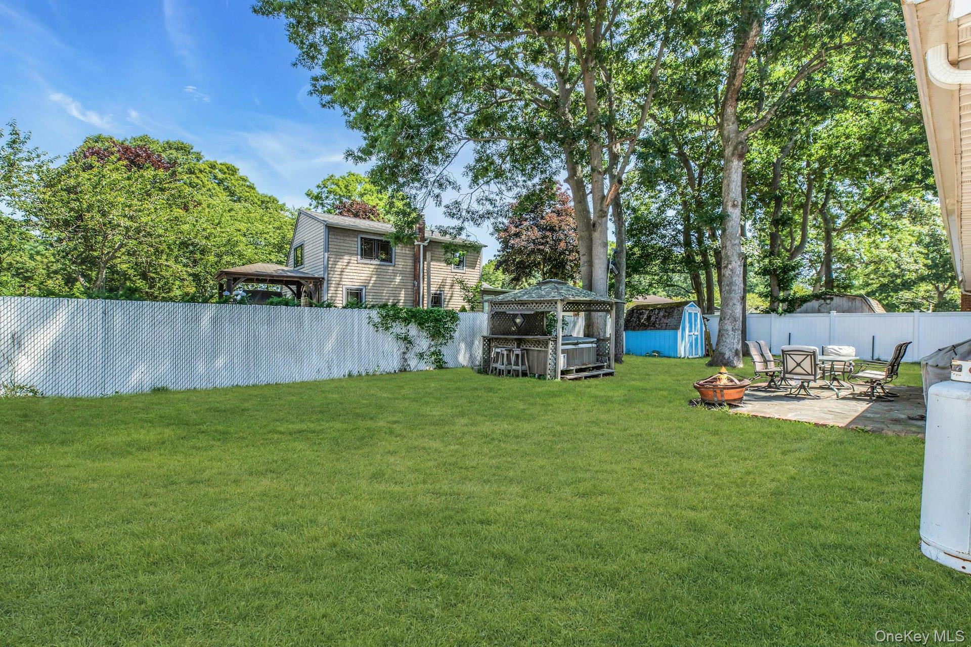  11 Wood Avenue, Shirley, NY, 11967 - 物件實景