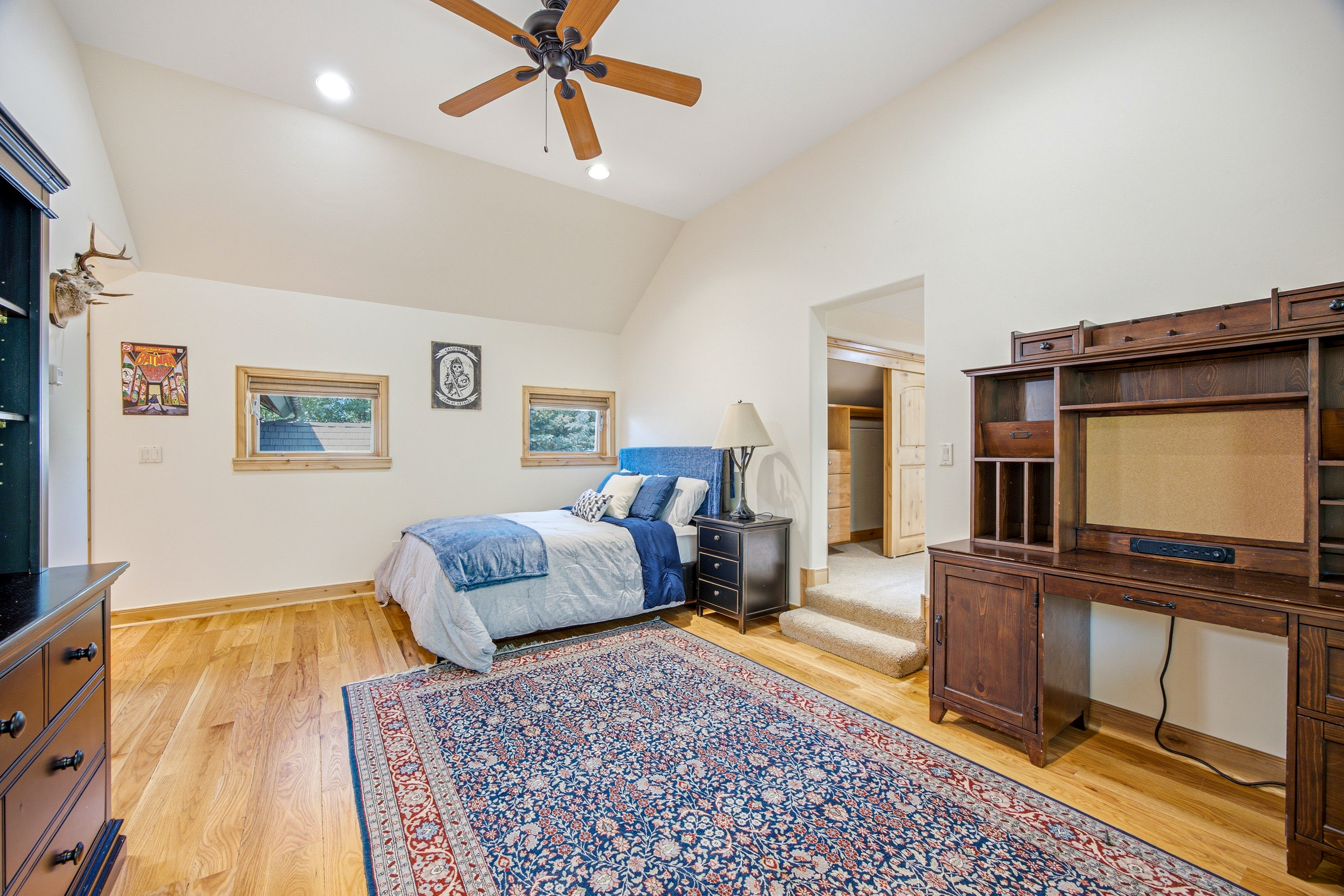  Custom-built, Single-family Home in the Exclusive Grand Traverse Neighborhood - 物件實景