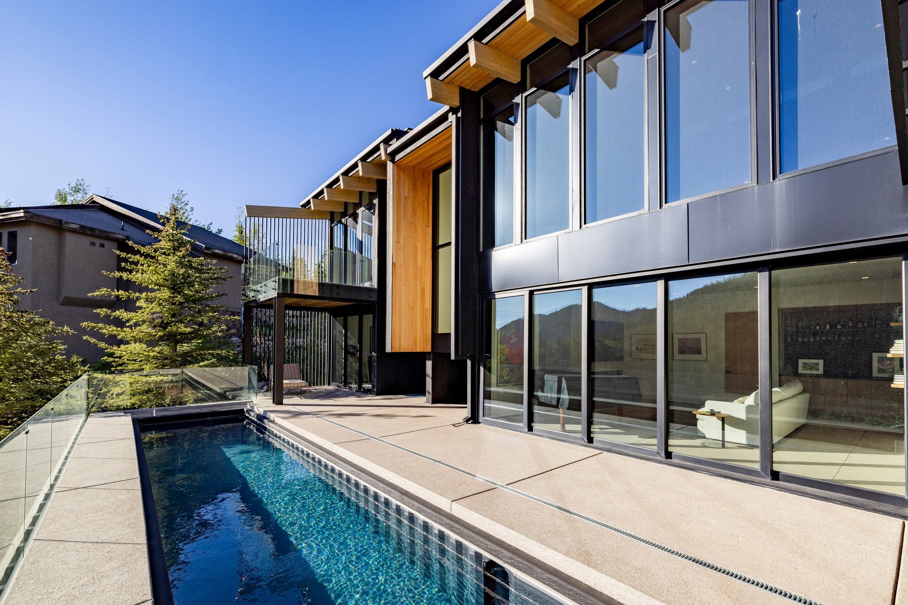  One-of-a-Kind Modern Pinebrook Residence - 物件實景