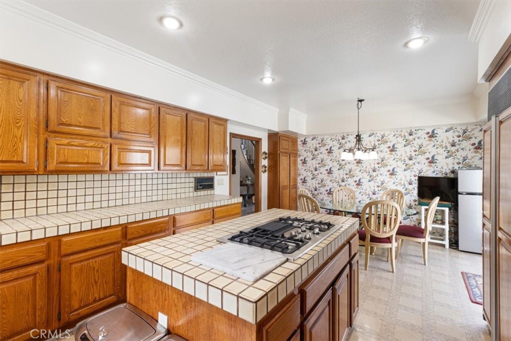 Huntington Beach, California, 92649, United States, 5 Bedrooms Bedrooms, ,5 BathroomsBathrooms,Residential,For Sale,1926565