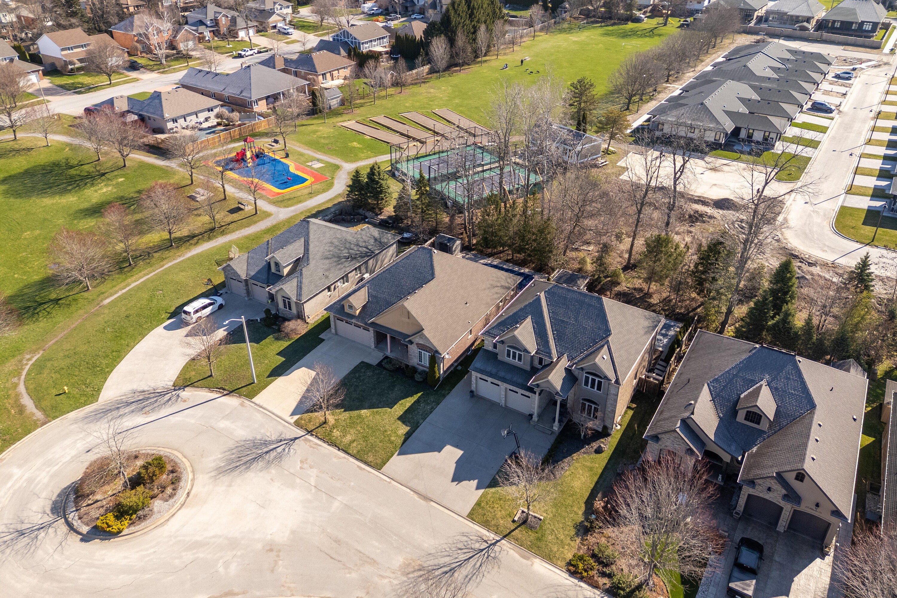  Exceptional Executive Home - 物件實景