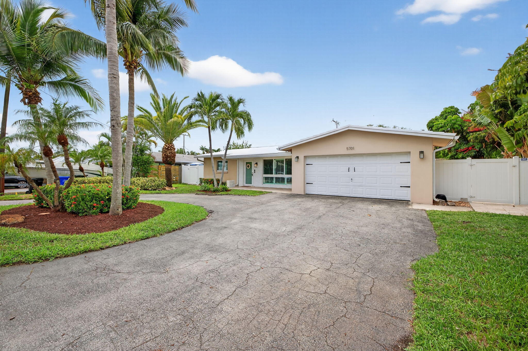 Fort Lauderdale, Florida, 33334, United States, 3 Bedrooms Bedrooms, ,2 BathroomsBathrooms,Residential,For Sale,1940437
