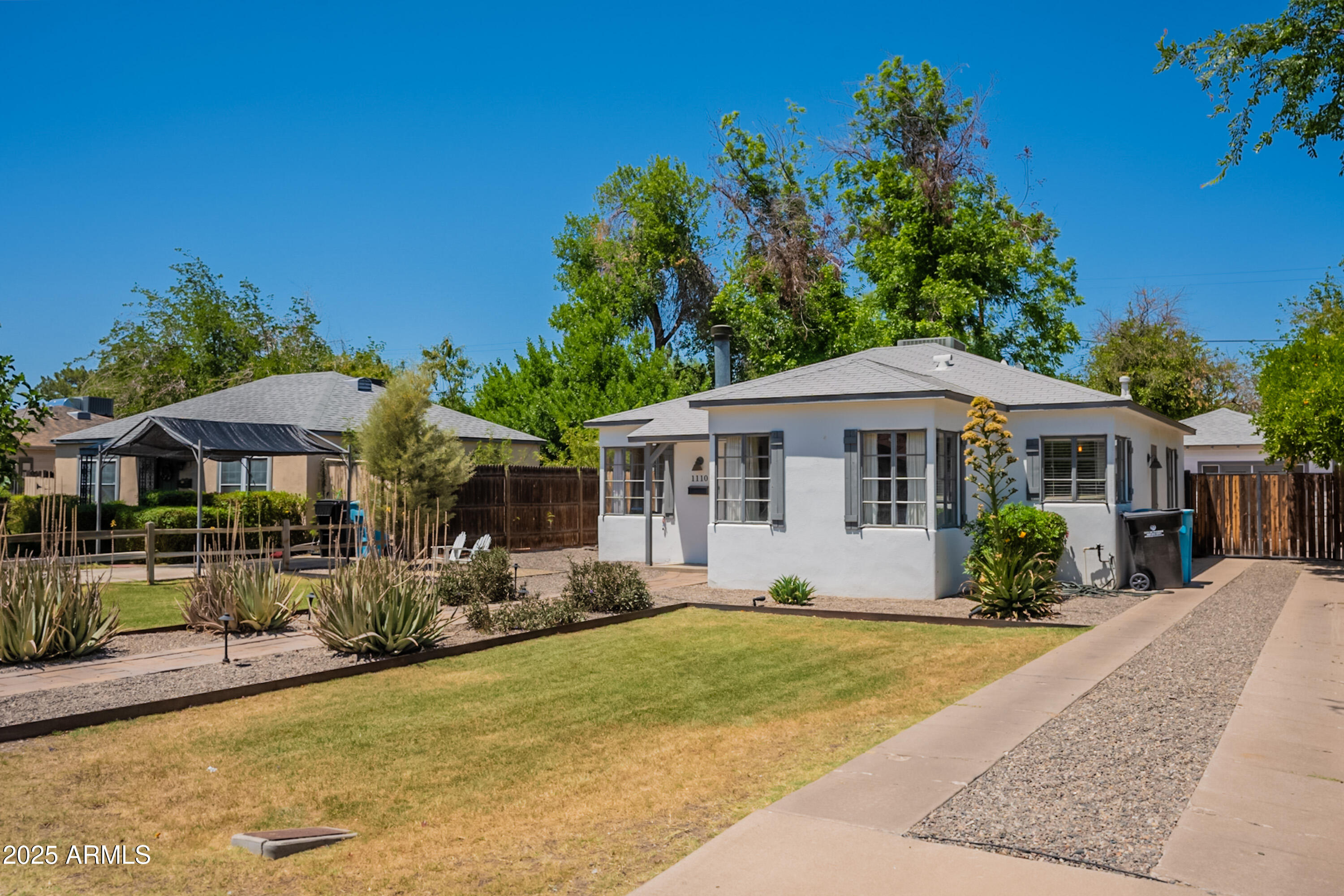 Phoenix, Arizona, 85013, United States, 3 Bedrooms Bedrooms, ,Residential,For Sale,1818806