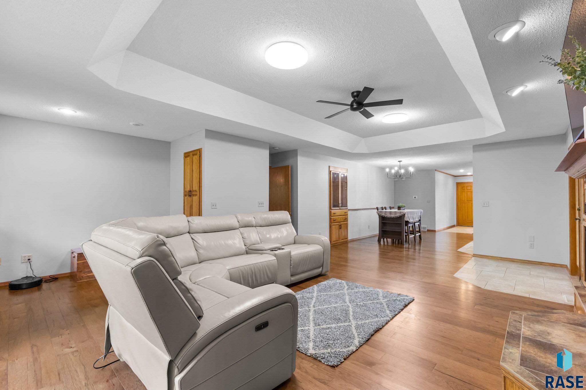 Harrisburg, South Dakota, 57032, United States, 5 Bedrooms Bedrooms, ,1 BathroomBathrooms,Residential,For Sale,1917762
