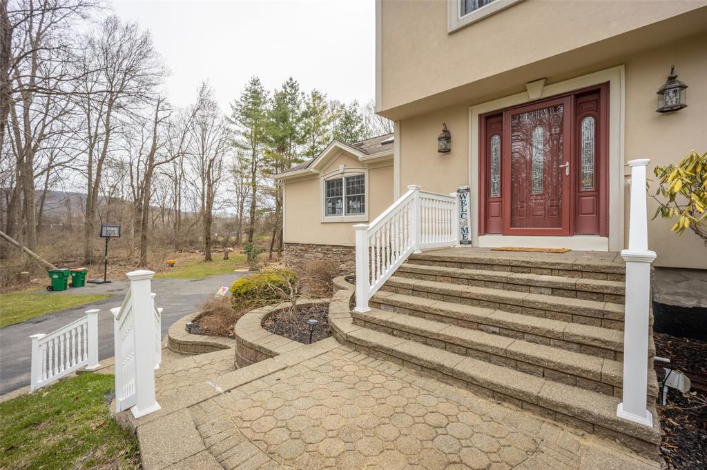 Fishkill, New York, 12524, United States, 4 Bedrooms Bedrooms, ,3 BathroomsBathrooms,Residential,For Sale,1930381