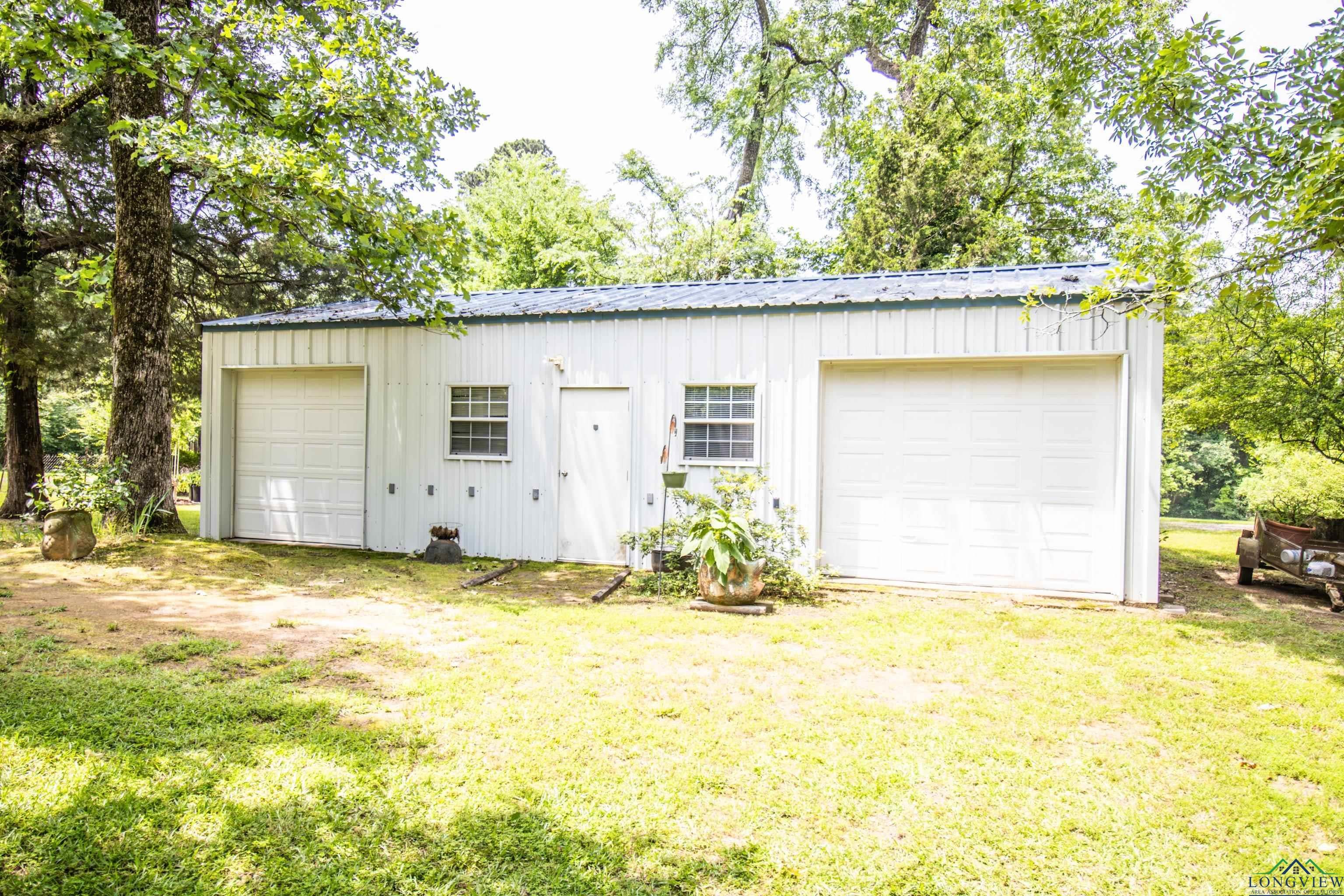 Karnack, Texas, 75661, United States, 4 Bedrooms Bedrooms, ,2 BathroomsBathrooms,Residential,For Sale,1979700