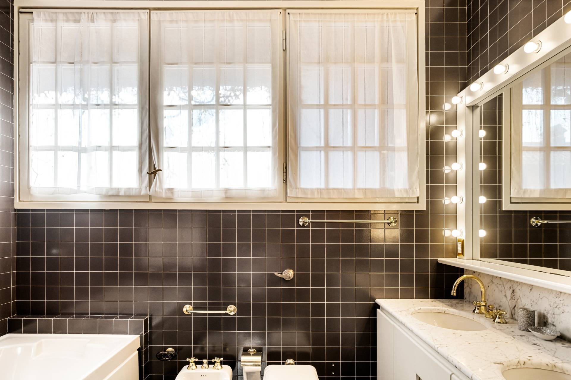 Eupilio, Como, 22030, IT, 6 Bedrooms Bedrooms, ,6 BathroomsBathrooms,Residential,For Sale,1708467