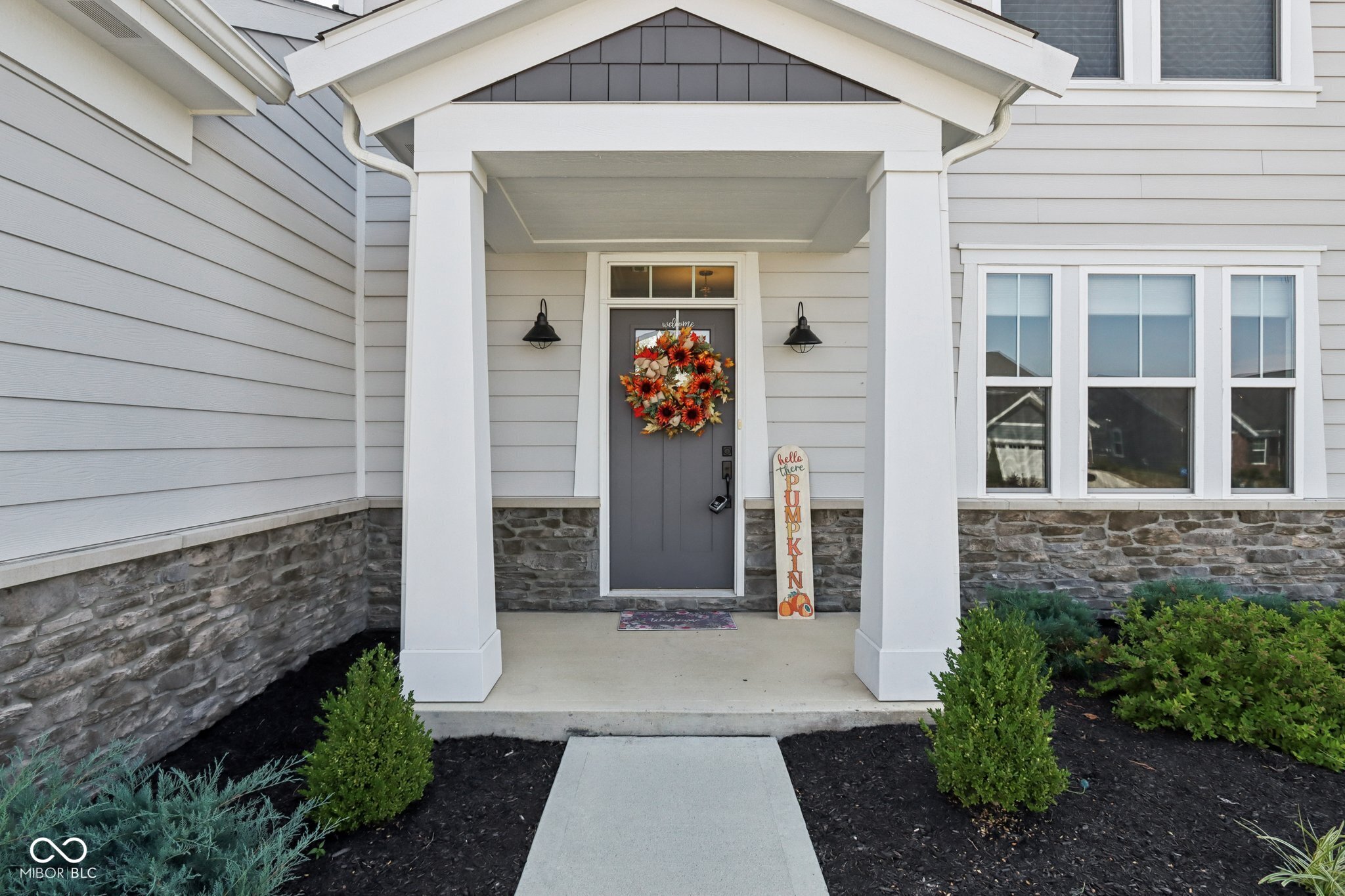 Mccordsville, Indiana, 46055, United States, 4 Bedrooms Bedrooms, ,3 BathroomsBathrooms,Residential,For Sale,1974771