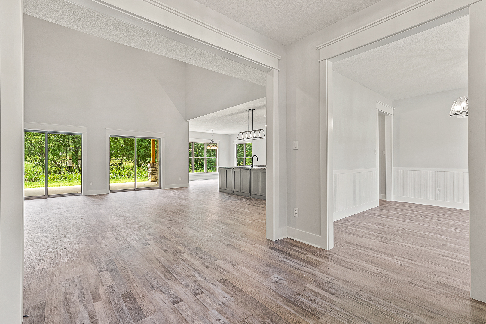 Jonesboro, Arkansas, 72401, United States, 5 Bedrooms Bedrooms, ,3 BathroomsBathrooms,Residential,For Sale,1942201