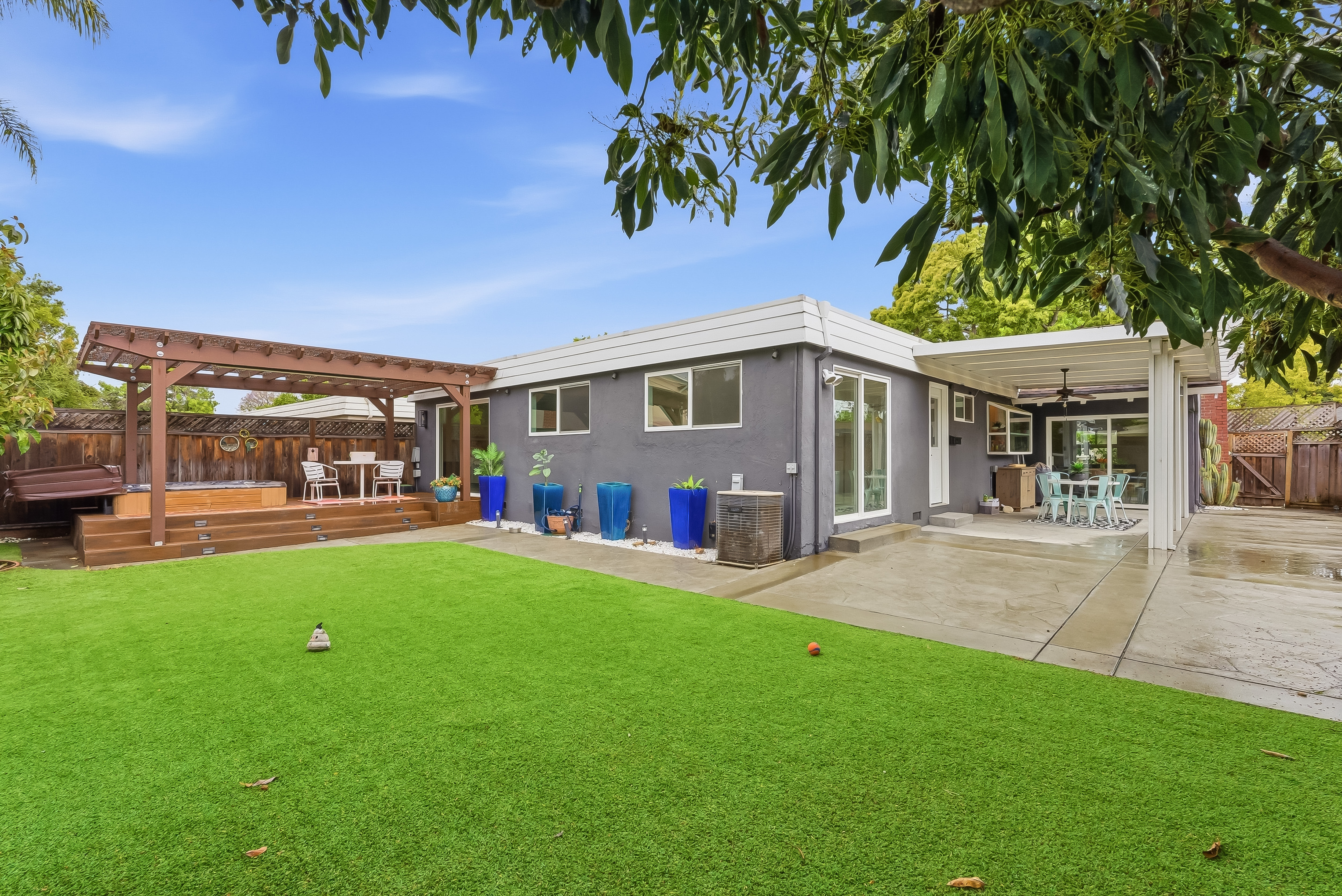  Shreen Court Charming Cul-de-Sac Home - 物件實景