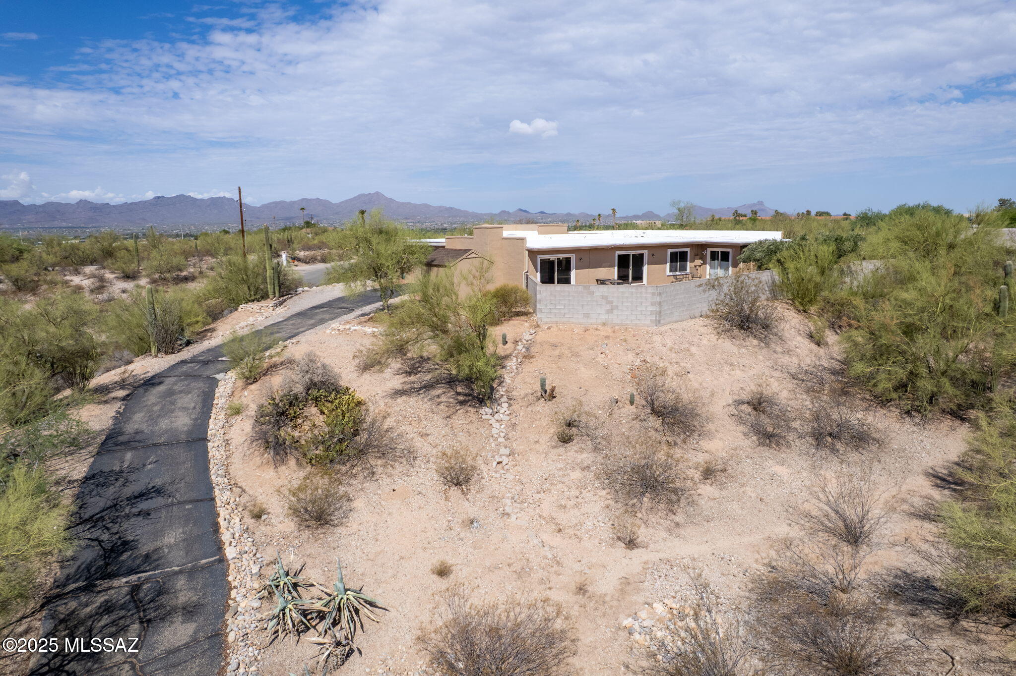 Tucson, Arizona, 85704, United States, 3 Bedrooms Bedrooms, ,2 BathroomsBathrooms,Residential,For Sale,1885622