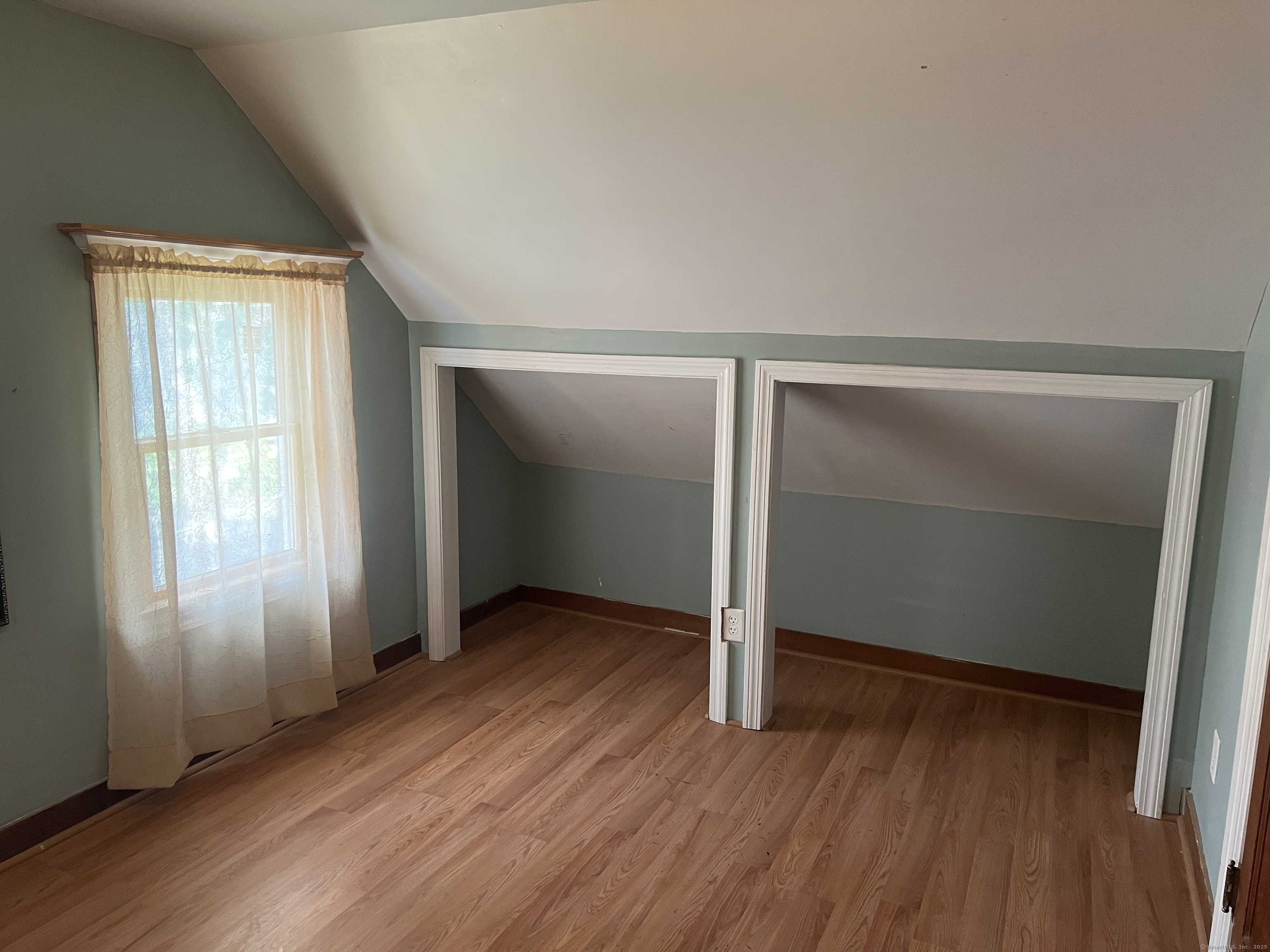 New Haven, Connecticut, 06511, United States, 5 Bedrooms Bedrooms, ,3 BathroomsBathrooms,Residential,For Sale,1826749