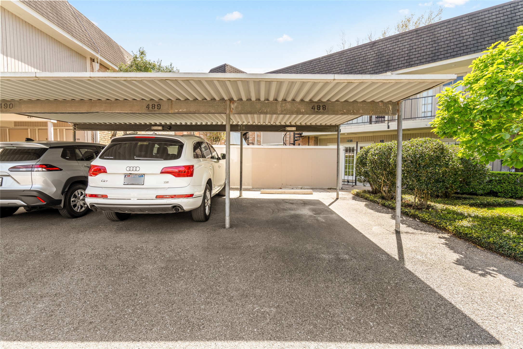  2238 S Piney Point Road #102 - 物件實景