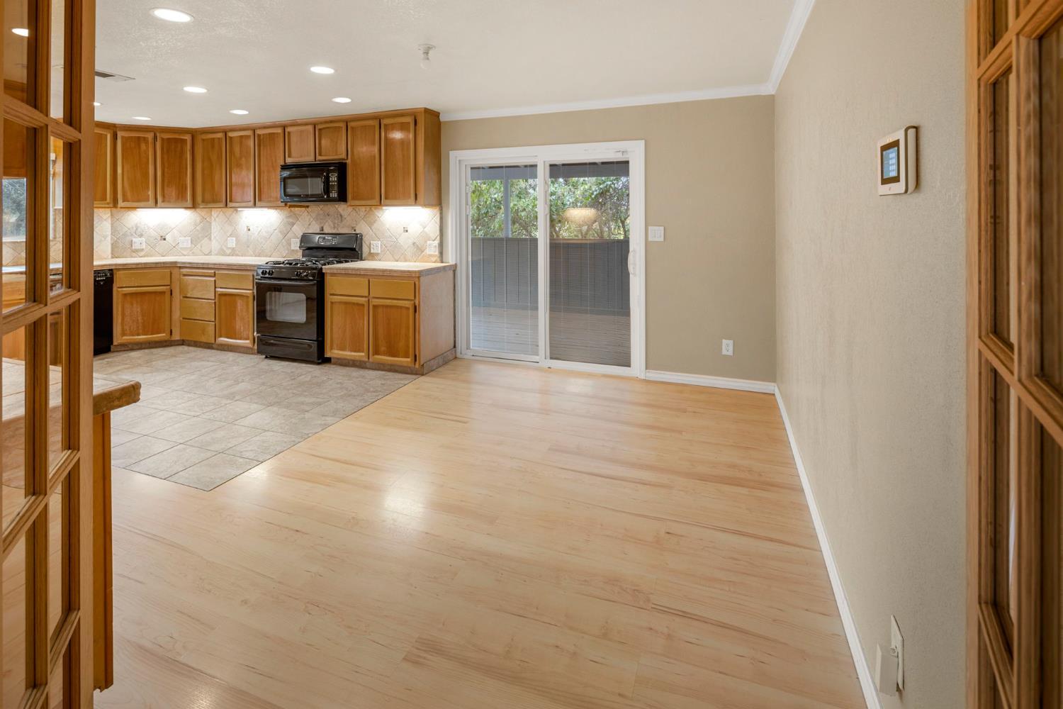 Auburn, California, 95603, United States, 3 Bedrooms Bedrooms, ,2 BathroomsBathrooms,Residential,For Sale,1998771