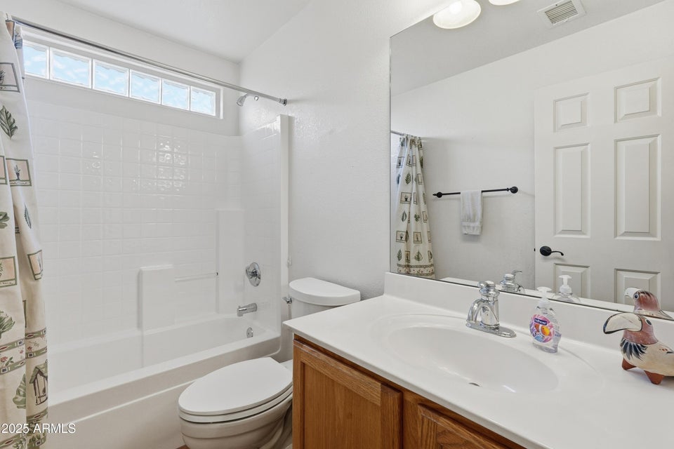 Phoenix, Arizona, 85045, United States, 4 Bedrooms Bedrooms, ,3 BathroomsBathrooms,Residential,For Sale,2005317