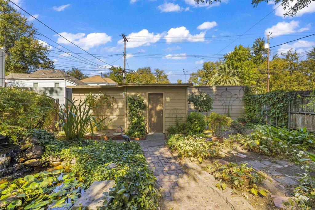 Sacramento, California, 95816, United States, ,Residential,For Sale,1841751