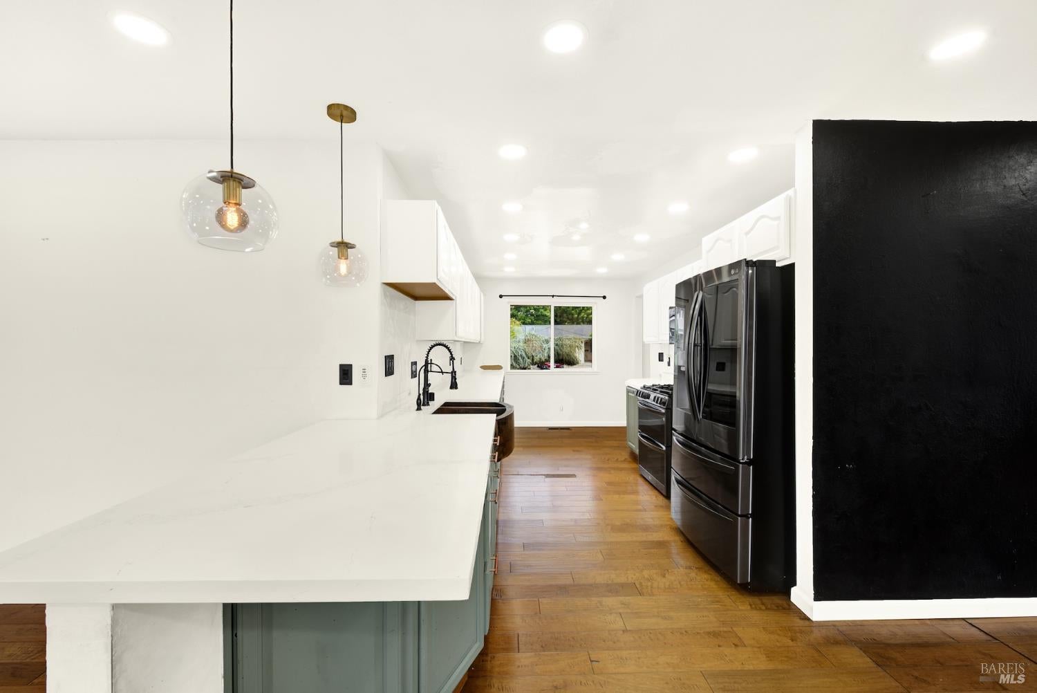 Benicia, California, 94510, United States, 4 Bedrooms Bedrooms, ,3 BathroomsBathrooms,Residential,For Sale,1989511