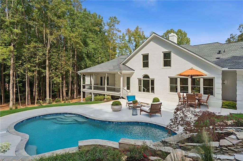 Alpharetta, Georgia, 30004, United States, 5 Bedrooms Bedrooms, ,7 BathroomsBathrooms,Residential,For Sale,1978962