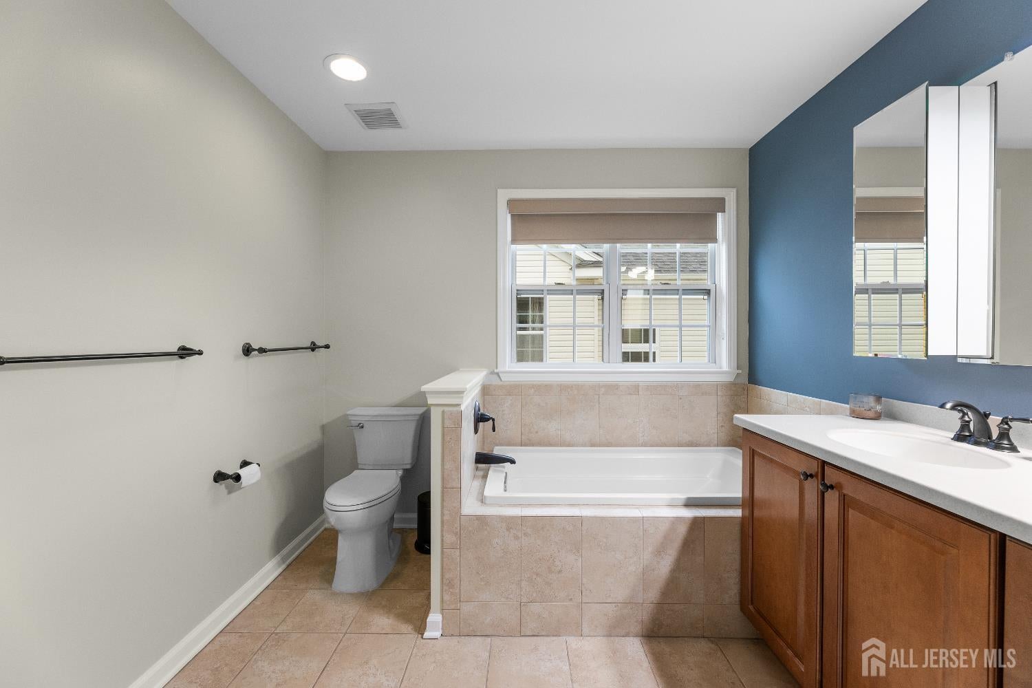 Piscataway, New Jersey, 08854, United States, 4 Bedrooms Bedrooms, ,3 BathroomsBathrooms,Residential,For Sale,1889779