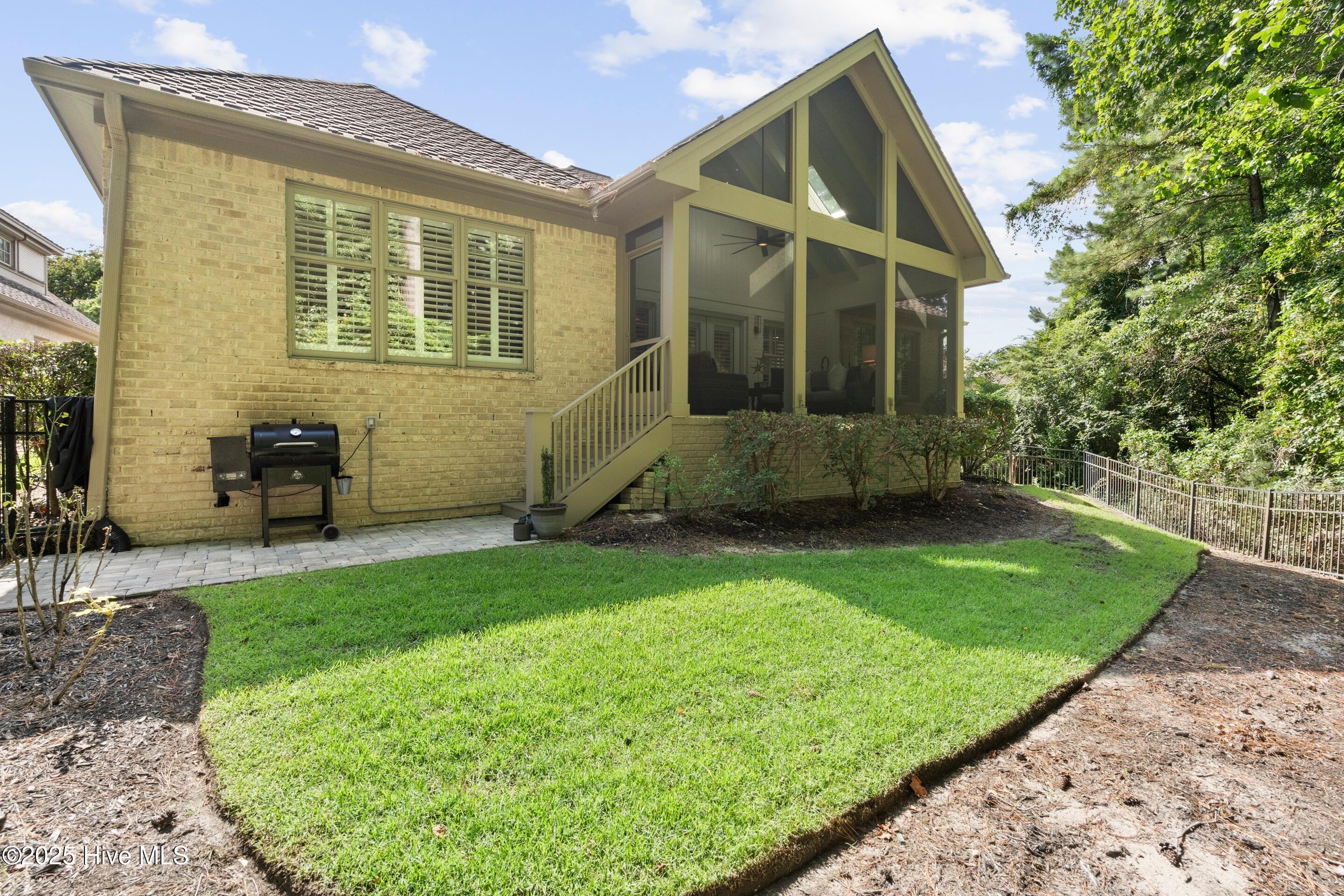 Wilmington, North Carolina, 28405, United States, 3 Bedrooms Bedrooms, ,3 BathroomsBathrooms,Residential,For Sale,1924971