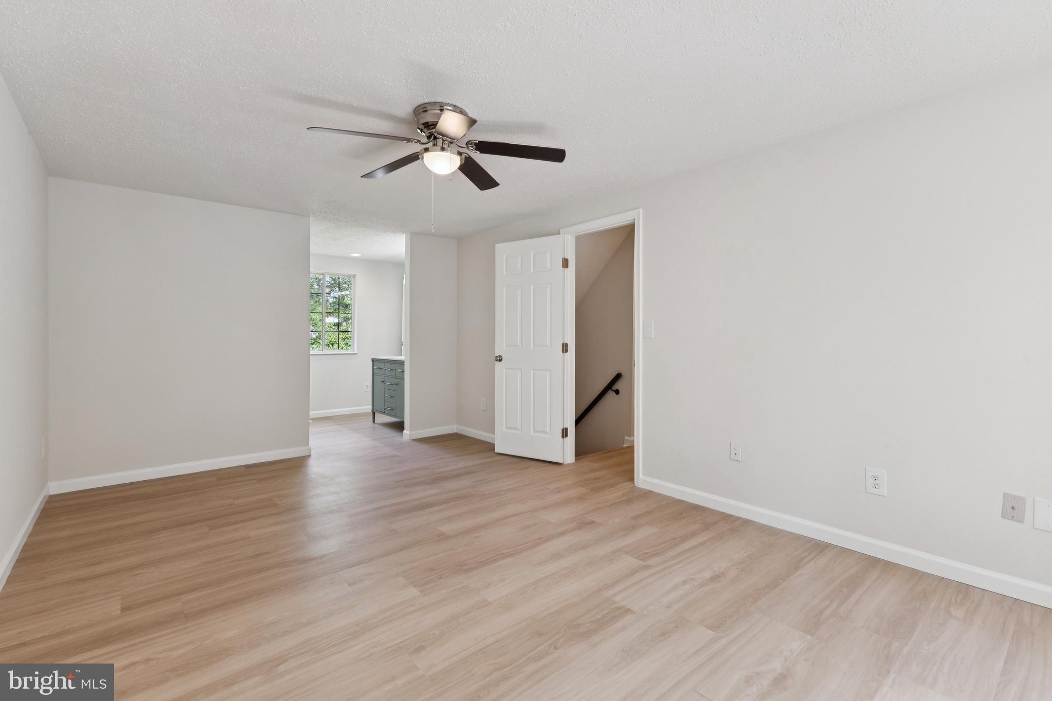 Woodbridge, Virginia, 22192, United States, 4 Bedrooms Bedrooms, ,4 BathroomsBathrooms,Residential,For Sale,1975493