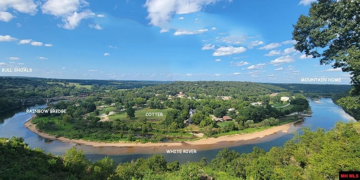 Cotter, Arkansas, 72626, United States, ,2 BathroomsBathrooms,Residential,For Sale,1924105