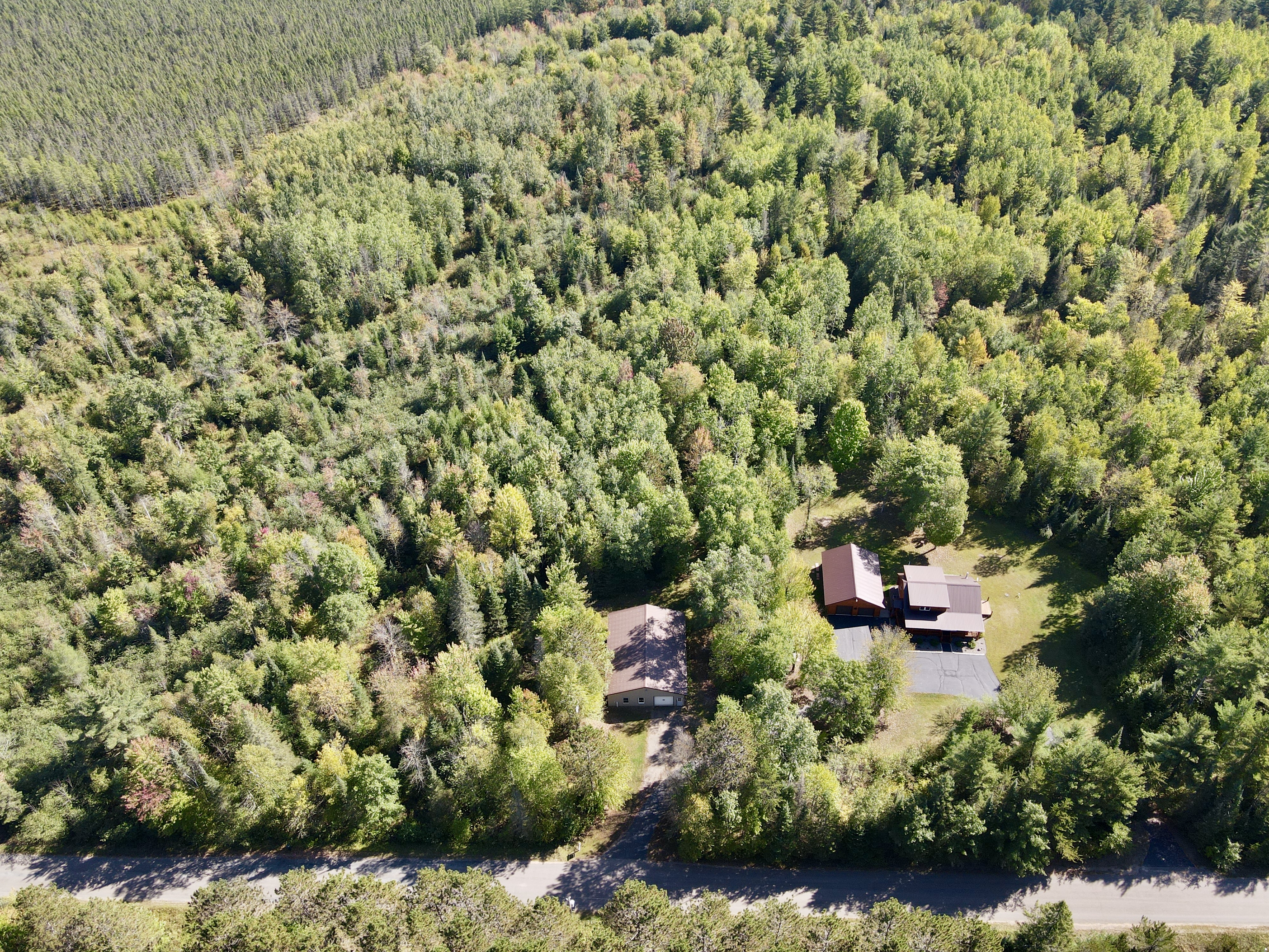 Tomahawk, Wisconsin, 54487, United States, 2 Bedrooms Bedrooms, ,2 BathroomsBathrooms,Residential,For Sale,1975533