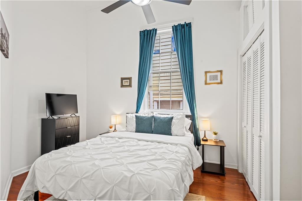 New Orleans, Louisiana, 70114, United States, 5 Bedrooms Bedrooms, ,2 BathroomsBathrooms,Residential,For Sale,1989356