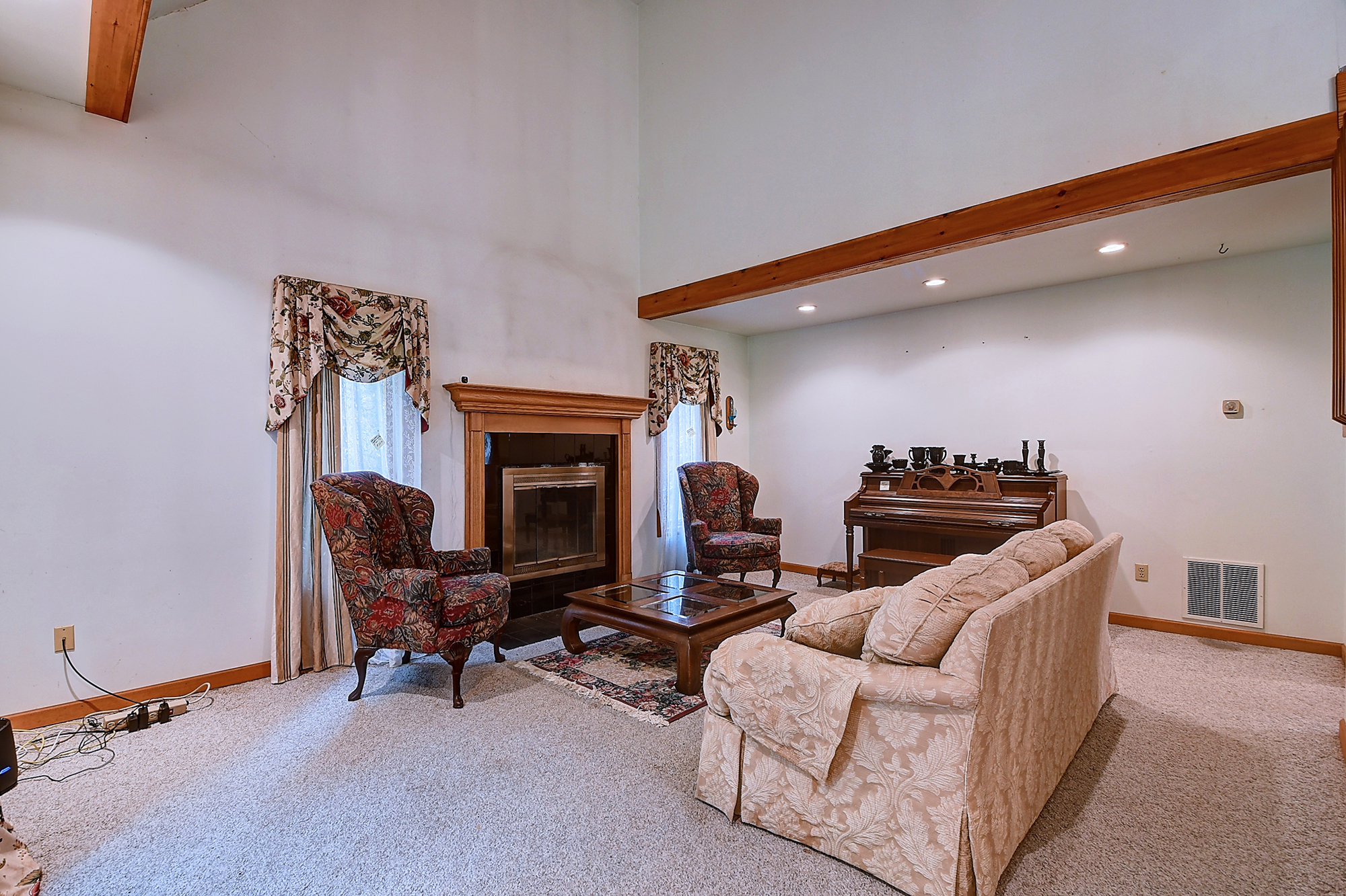 Bethlehem, Connecticut, 06751, United States, 3 Bedrooms Bedrooms, ,4 BathroomsBathrooms,Residential,For Sale,1987102