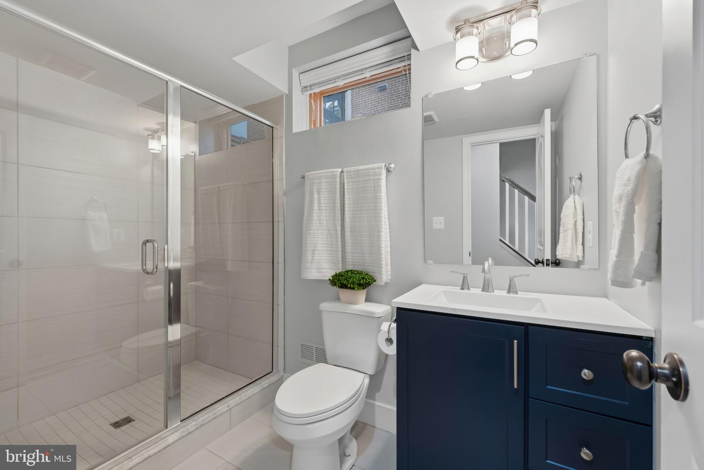 Baltimore, Maryland, 21224, United States, 5 Bedrooms Bedrooms, ,3 BathroomsBathrooms,Residential,For Sale,1999836