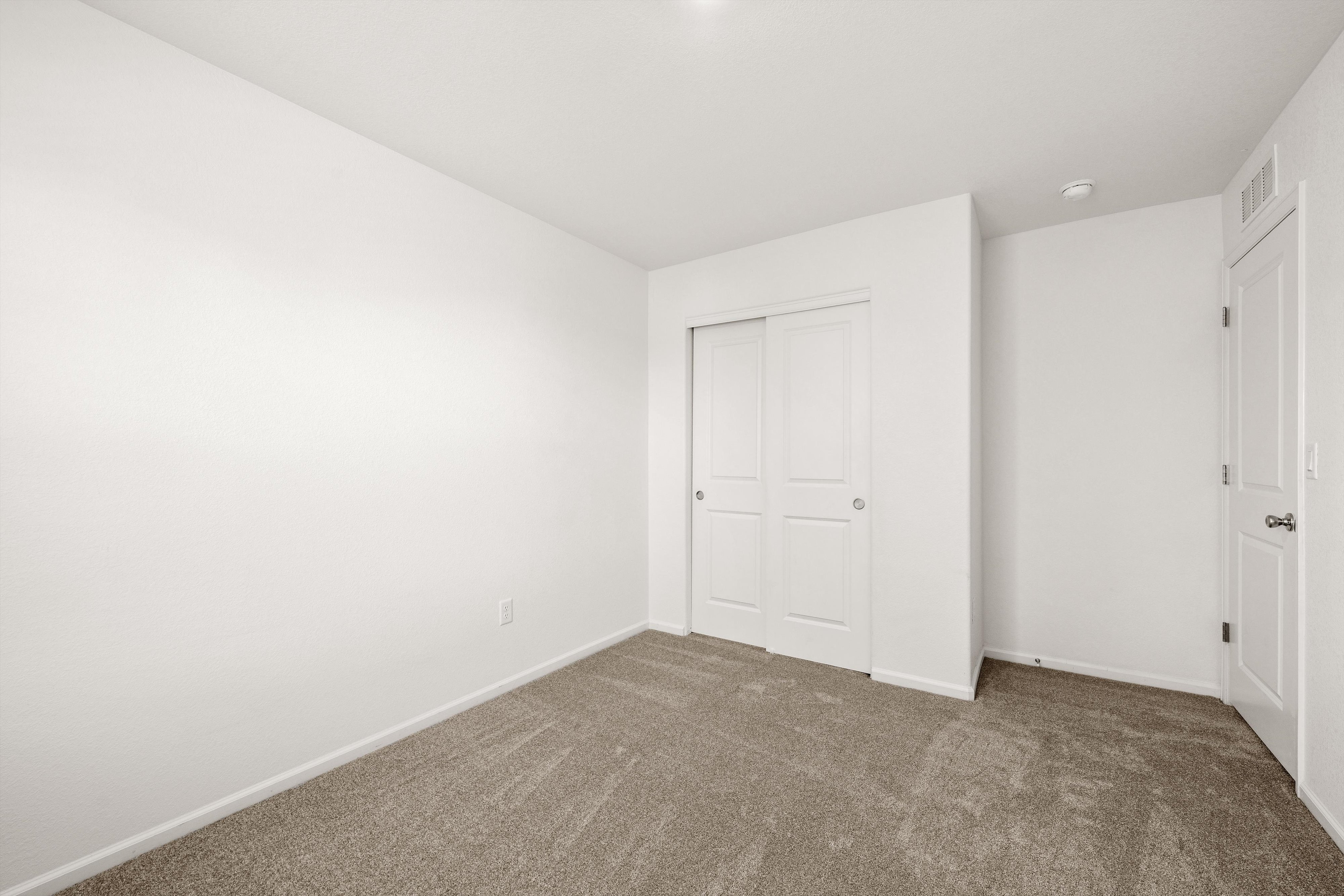  Move-In Ready, with Thoughtful and Unique Design Features - 物件實景