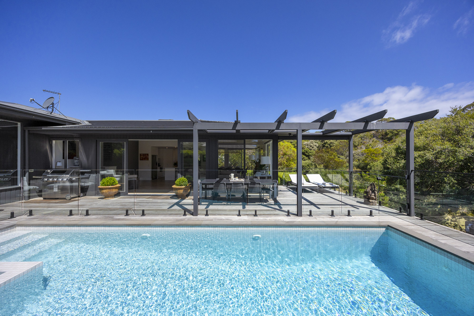  16 Lawrance  Grove, PORTSEA - 物件實景