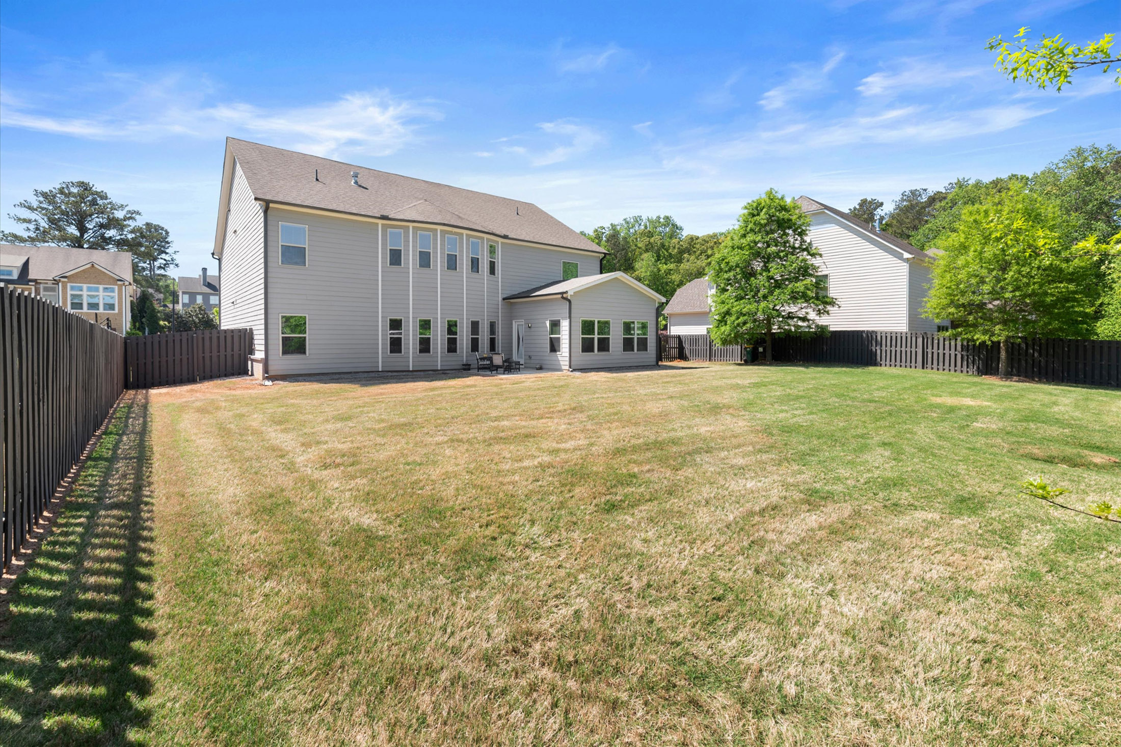  One-of-a-kind Home Offers an Exceptional Blend of Space, Style, and Upgrades - 物件實景