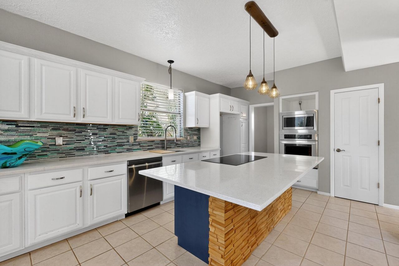 Albuquerque, New Mexico, 87114, United States, 4 Bedrooms Bedrooms, ,4 BathroomsBathrooms,Residential,For Sale,1941091