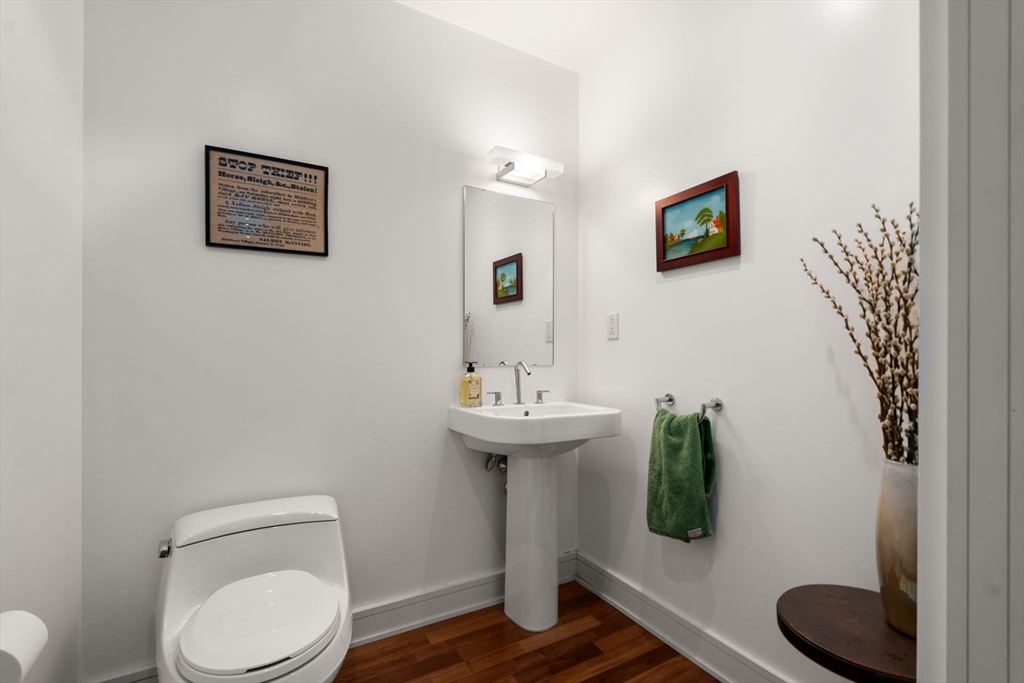 Boston, Massachusetts, 02210, United States, 2 Bedrooms Bedrooms, ,3 BathroomsBathrooms,Residential,For Sale,1770801