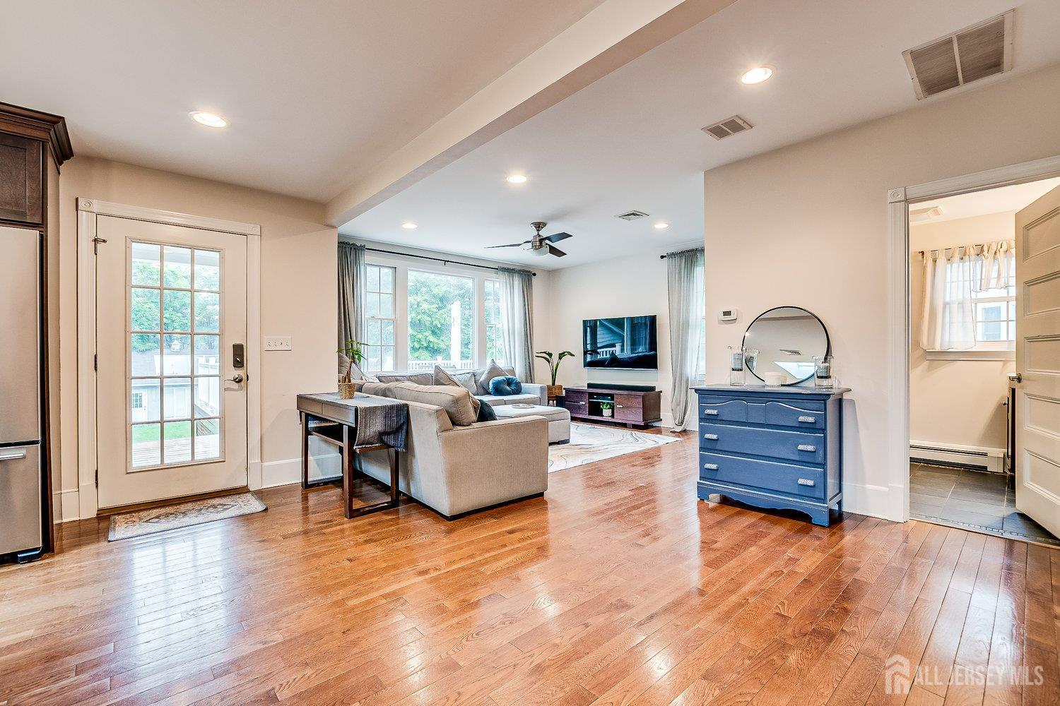 Metuchen, New Jersey, 08840, United States, 5 Bedrooms Bedrooms, ,3 BathroomsBathrooms,Residential,For Sale,1903678